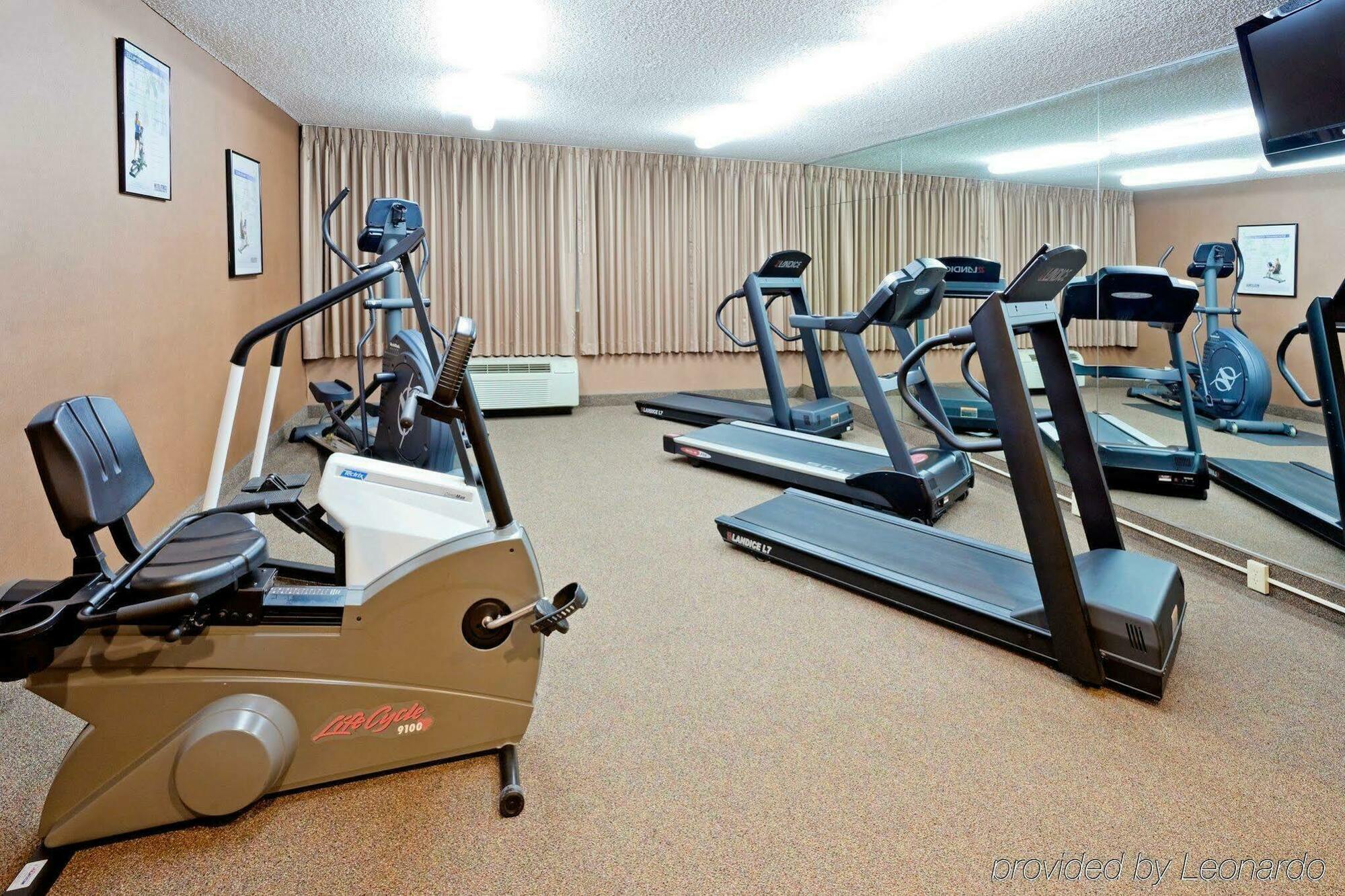 Hotel & Fairfield By Ihg